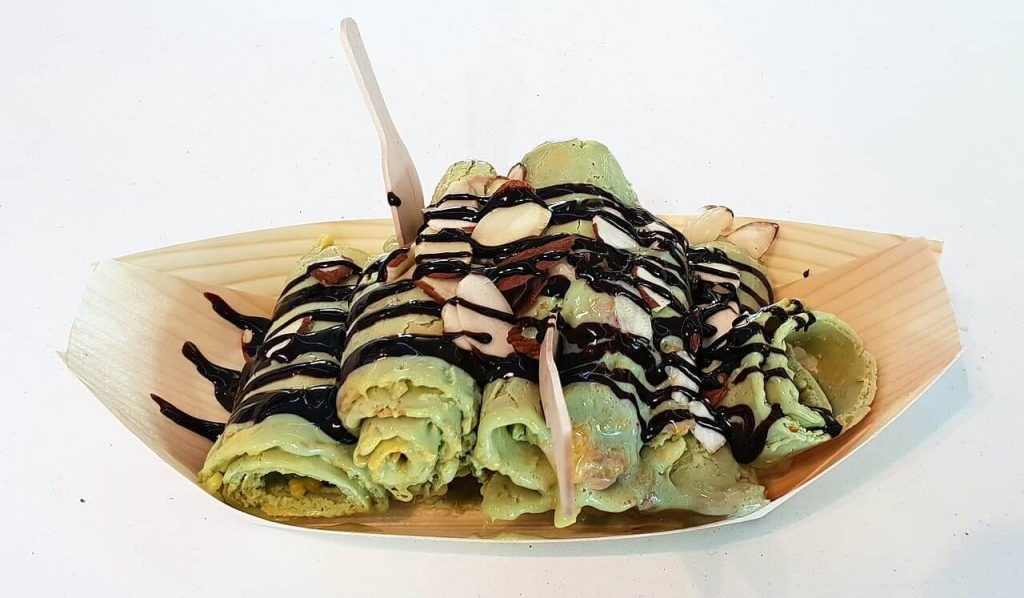 13 Jenis Es Krim Populer di Dunia. Sudah Pernah Dengar? 6 rolled ice cream