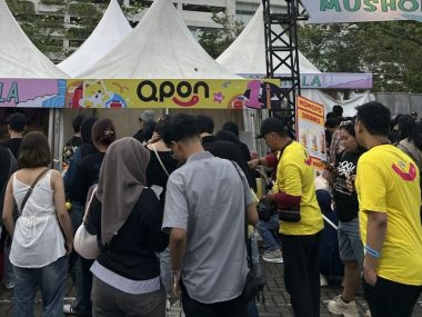 Booth QPON x MOMOYO