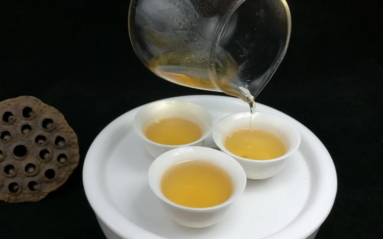 Teh Oolong: Apa Bedanya dengan Teh Hitam dan Teh Hijau? 5 Milk oolong