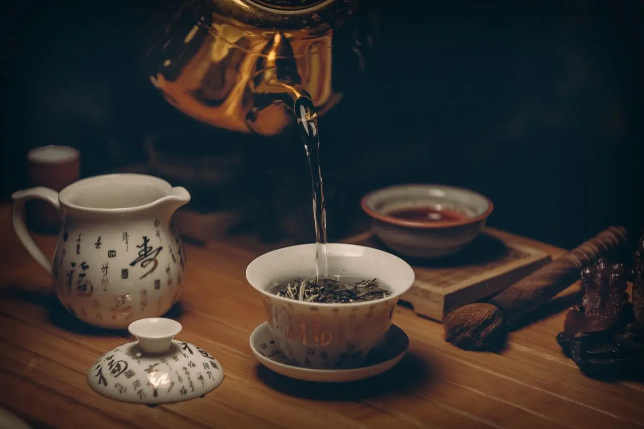 Teh Oolong: Apa Bedanya dengan Teh Hitam dan Teh Hijau? 4 Oriental Beauty oolong